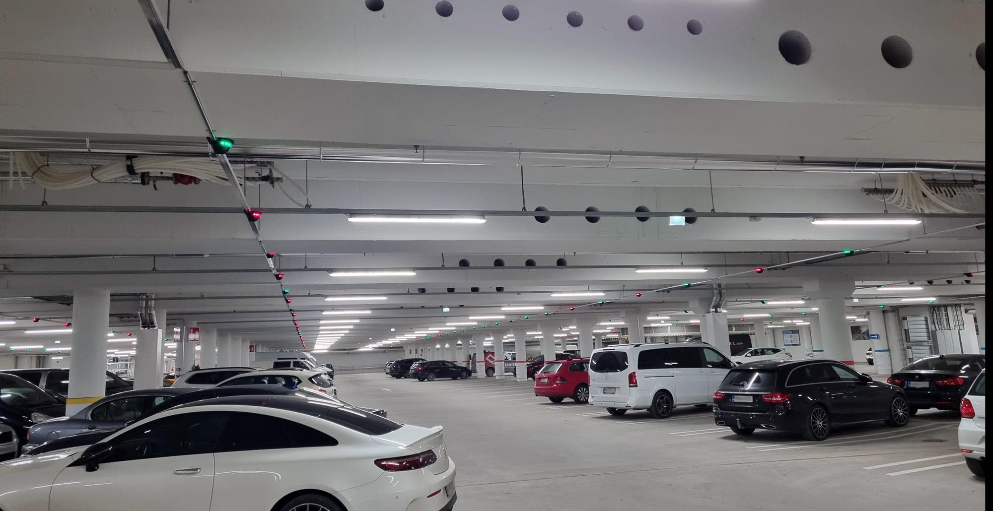 General picture of Turku Toriparkki, a car parking hall. Kolmeks reference.